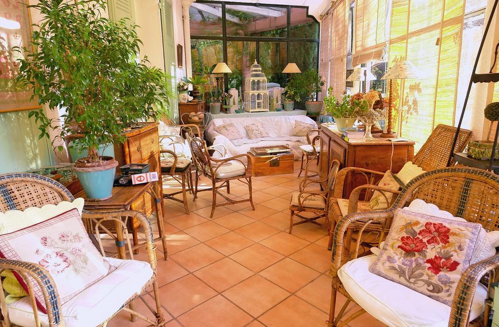 Le Domaine De Saint Veran Orgon Kültér fotó